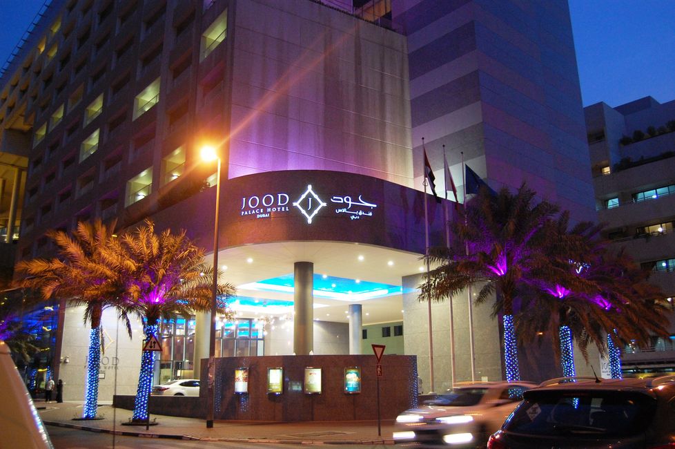 Dubai Hotel Banner 1